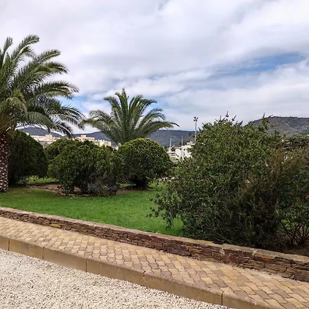 Apartment T2 Avec Piscine, Tennis, Petanque, A 4 Min De La Plage Pour 4 Personnes - Fr-1-677-39 Le Lavandou